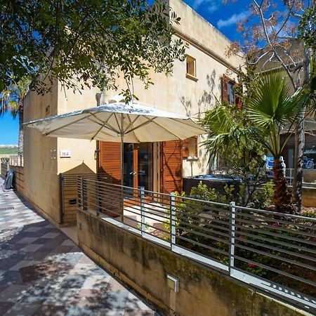 Getawaynpetto Private Duplex Maisonette With Jacuzzi Hot Tub Mgarr Buitenkant foto