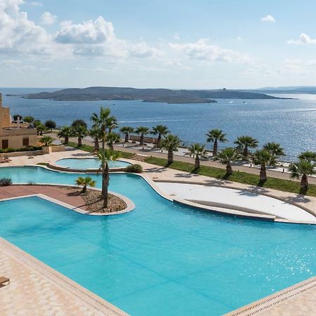 Getawaynpetto Private Duplex Maisonette With Jacuzzi Hot Tub Mgarr Buitenkant foto