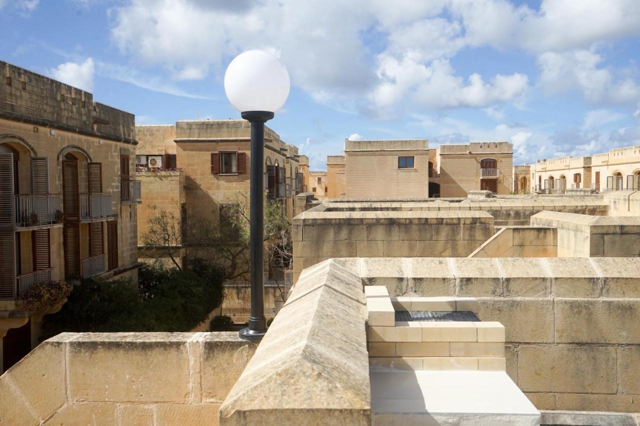 Getawaynpetto Private Duplex Maisonette With Jacuzzi Hot Tub Mgarr Buitenkant foto