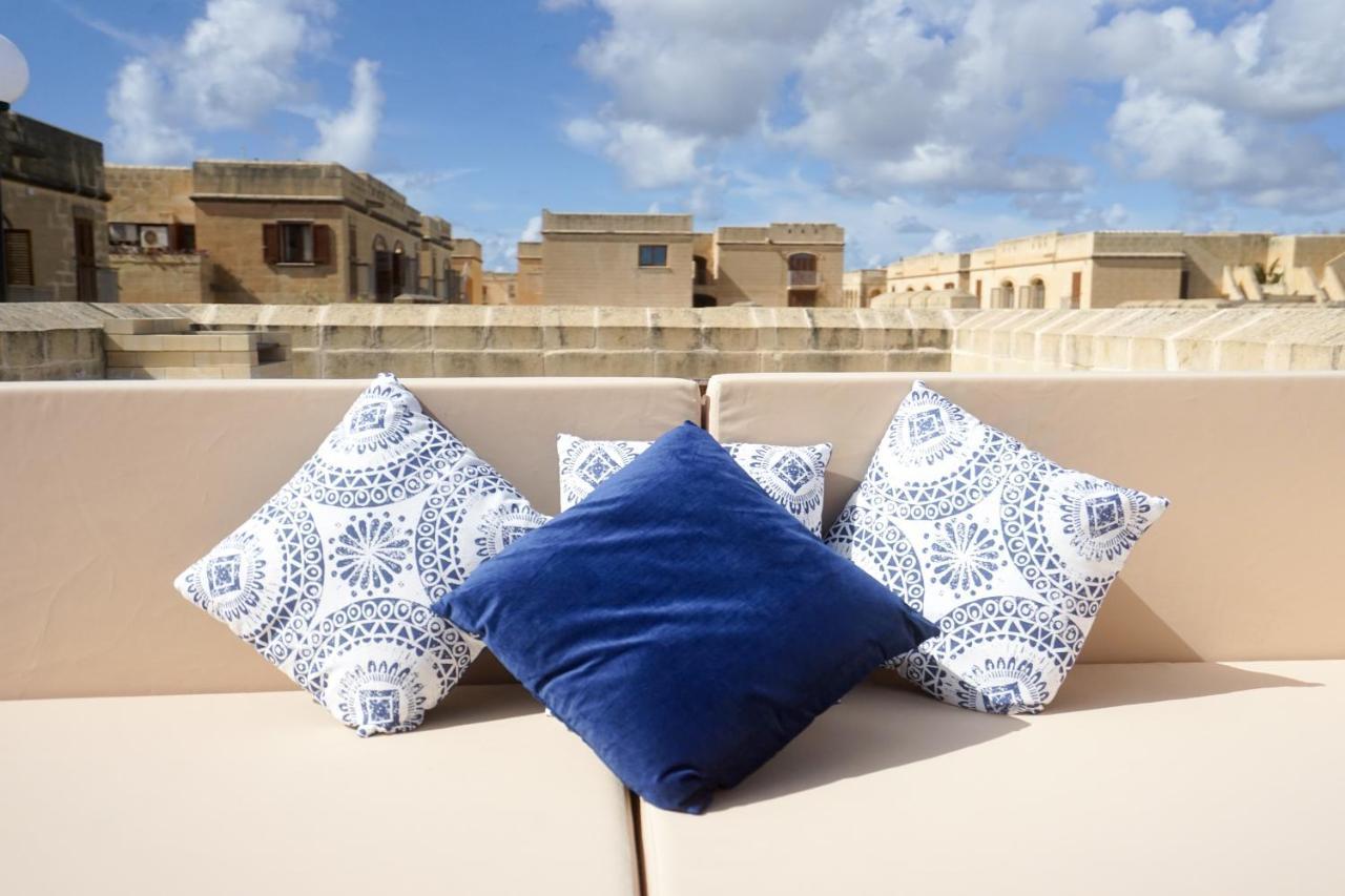 Getawaynpetto Private Duplex Maisonette With Jacuzzi Hot Tub Mgarr Buitenkant foto