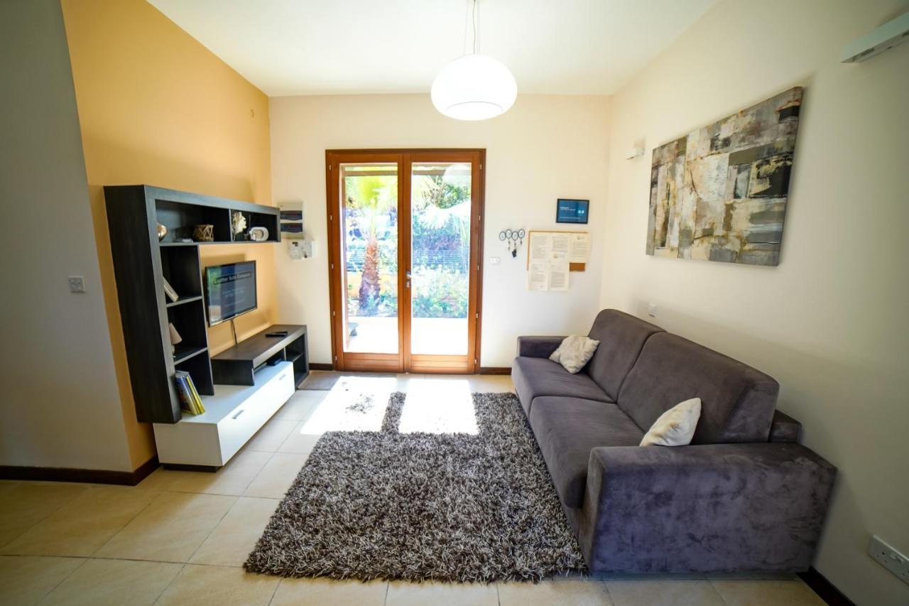 Getawaynpetto Private Duplex Maisonette With Jacuzzi Hot Tub Mgarr Buitenkant foto